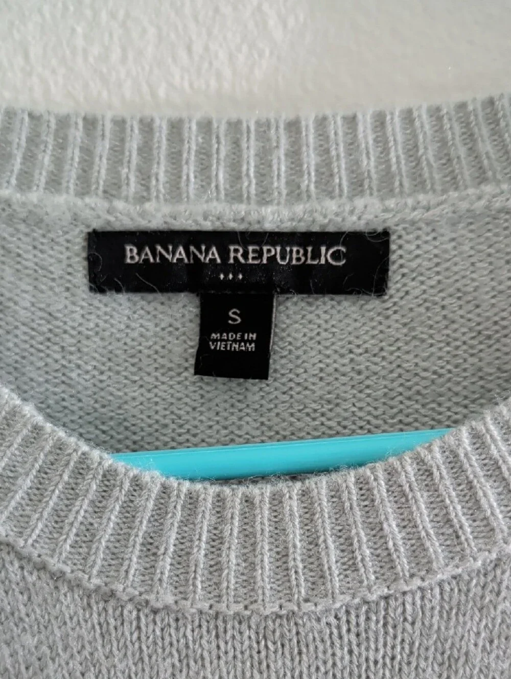 Banana Republic Men's Light Gray Crewneck Pullover